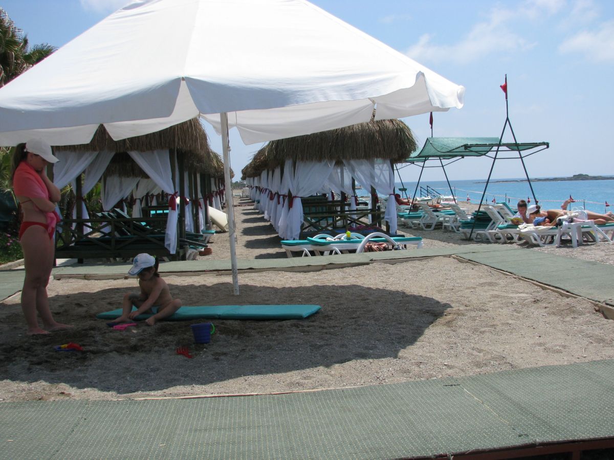 imagini hotel DELPHIN BOTANIK